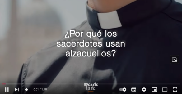 Qué significa el alzacuello de los sacerdotes Santiago de Cangas